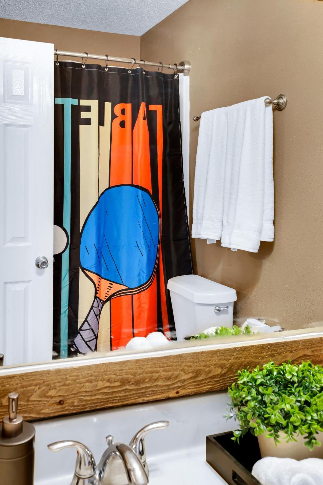 Pong - A Birdy Vacation Rental San Antonio Exterior foto